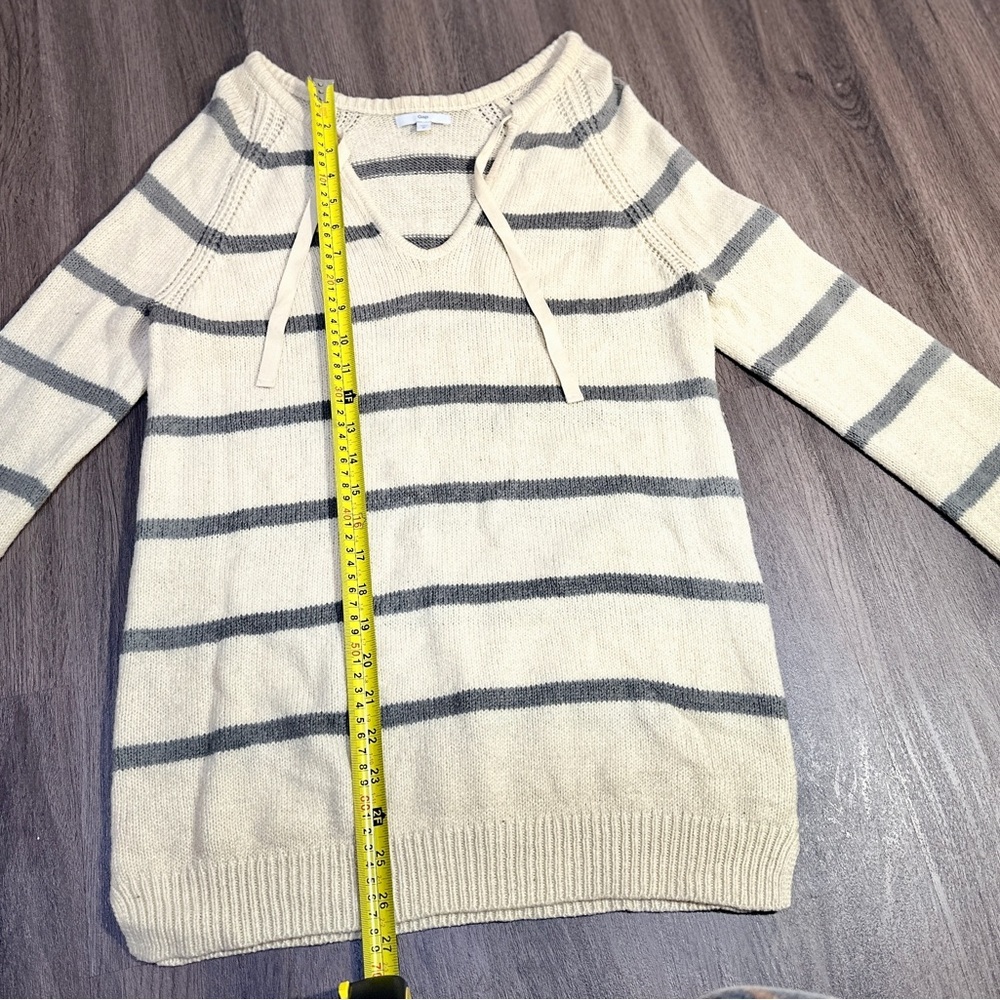 GAP Striped Knit Tunic Sweater Beige Gray Drawstring Neck Pullover Size M - Picture 8 of 9